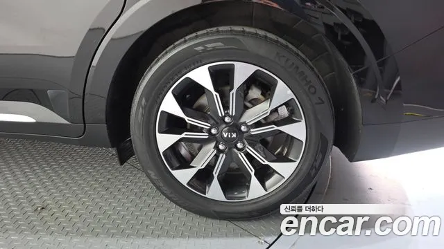 Kia Carnival 2021 thumb 7
