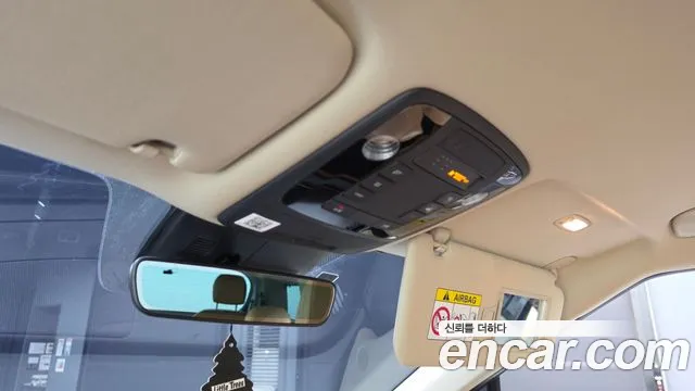 Kia Carnival 2021 thumb 9