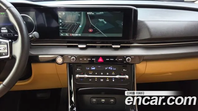 Kia Carnival 2021 thumb 6