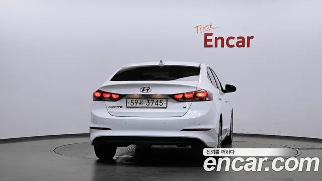 Hyundai Avante 2018 thumb 4