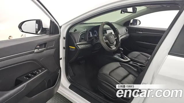 Hyundai Avante 2018 thumb 12