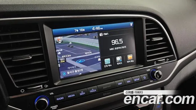 Hyundai Avante 2018 thumb 9
