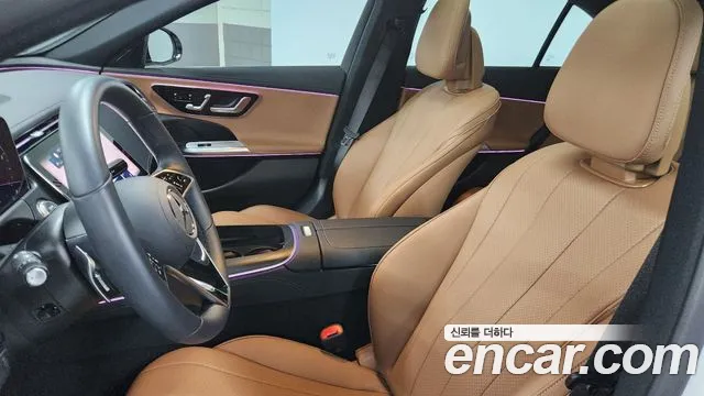 Mercedes-Benz E-Class 2025 thumb 3
