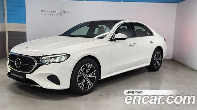 Mercedes-Benz E-Class 2025 thumb 2