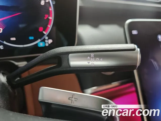 Mercedes-Benz S-Class 2025 thumb 8
