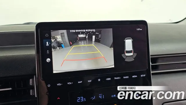 Hyundai Staria 2022 thumb 5