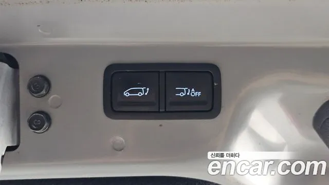 Hyundai Staria 2022 thumb 10