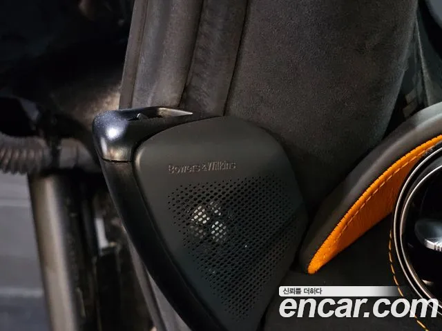 McLaren 720S 2020 thumb 6