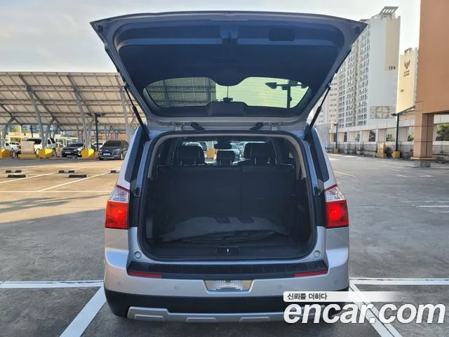 Chevrolet Orlando 2011 thumb 11