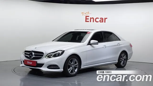 Mercedes-Benz E-Class 2014 thumb 10
