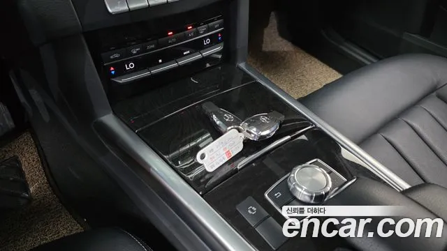 Mercedes-Benz E-Class 2014 thumb 11
