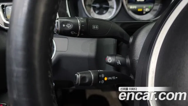 Mercedes-Benz E-Class 2014 thumb 2