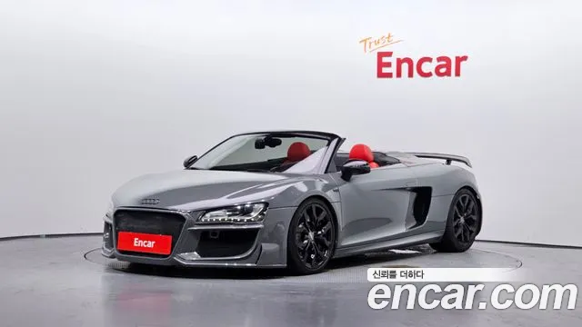 Audi R8 2012 thumb 2