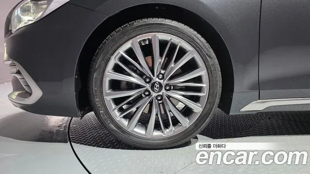 Hyundai Grandeur 2017 thumb 8