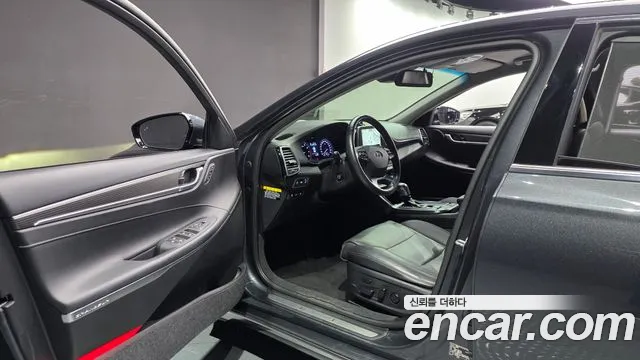 Hyundai Grandeur 2017 thumb 6