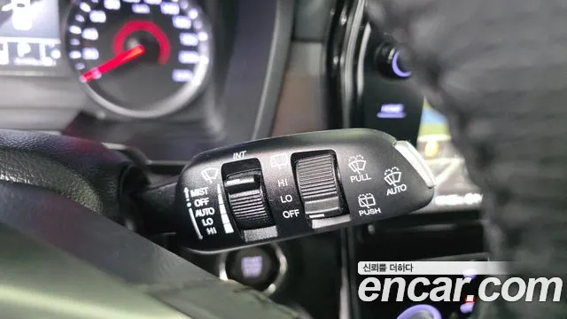 KGM Tivoli 2019 thumb 12