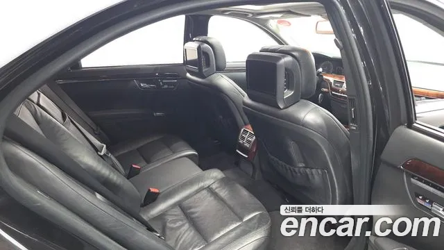 Mercedes-Benz S-Class 2011 thumb 5