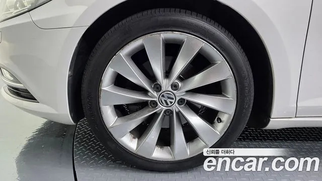 Volkswagen CC 2013 thumb 9