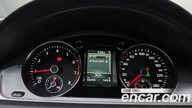 Volkswagen CC 2013 thumb 11