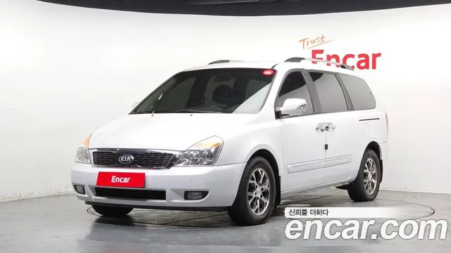 Kia Canival 2013 thumb 8