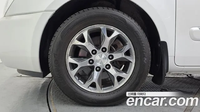 Kia Canival 2013 thumb 3