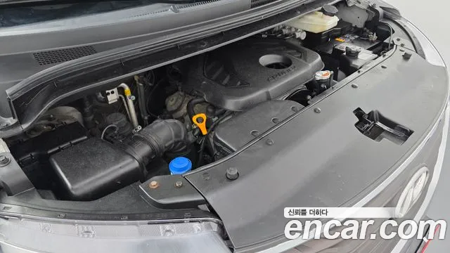 Hyundai Staria 2018 thumb 9