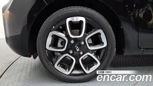 Kia Ray 2019 thumb 2