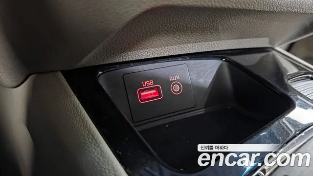 Kia Carnival 2018 thumb 3
