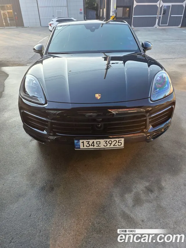 Porsche Cayenne 2022 thumb 5