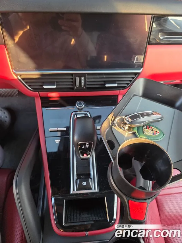 Porsche Cayenne 2022 thumb 12