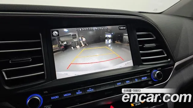 Hyundai Elantra 2019 thumb 3