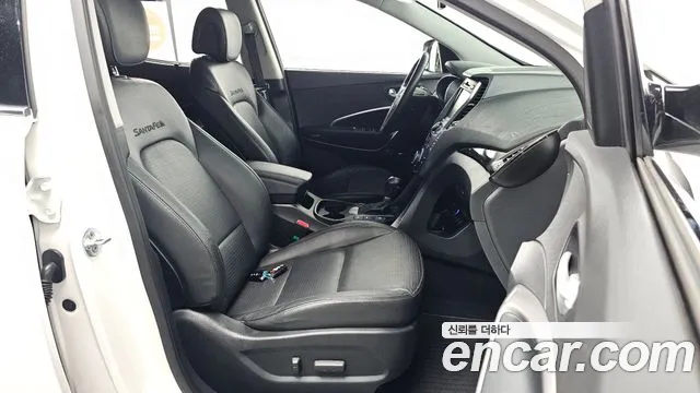 Hyundai Санта Фе 2012 thumb 4