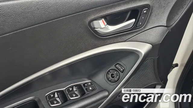 Hyundai Санта Фе 2012 thumb 5