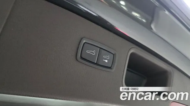 Porsche Macan 2020 thumb 7