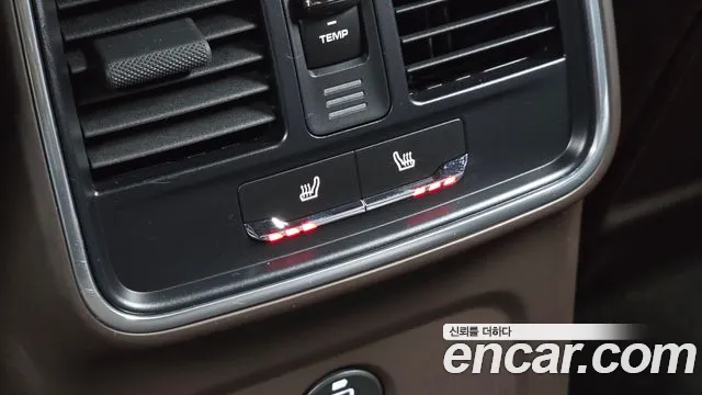 Porsche Macan 2020 thumb 3
