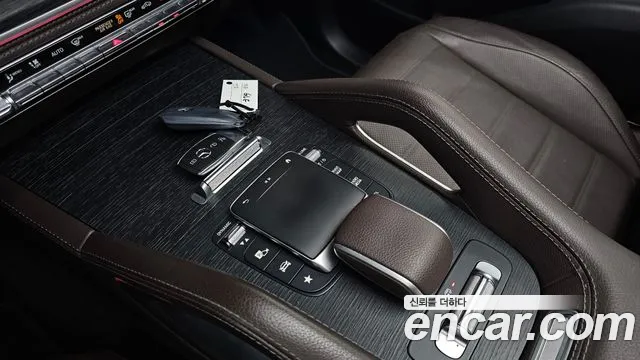 Mercedes-Benz E-Класс 2023 thumb 9