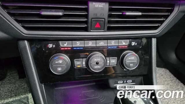 Volkswagen Jetta 2023 thumb 9