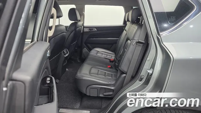 KGM Rexton 2018 thumb 9
