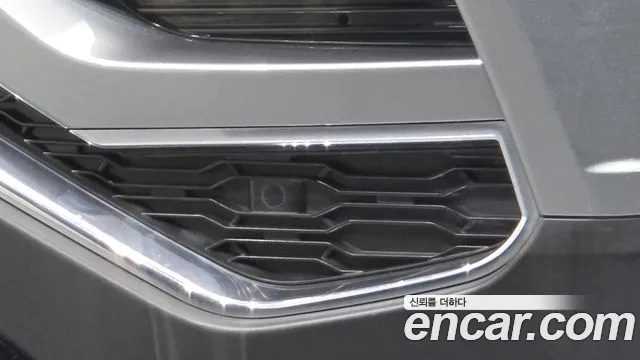 KGM Rexton 2018 thumb 8