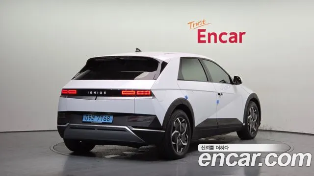 Hyundai Ioniq5 2021 thumb 6