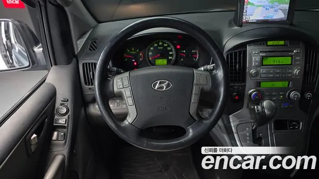 Hyundai Staria 2015 thumb 11