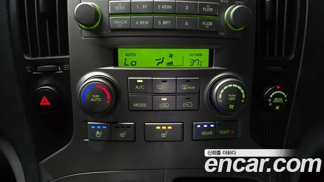 Hyundai Staria 2015 thumb 3