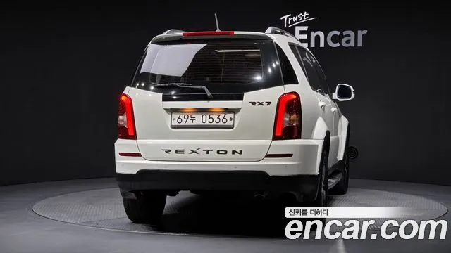 KGM Rexton 2015 thumb 4