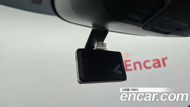 Volvo XC90 2017 thumb 10
