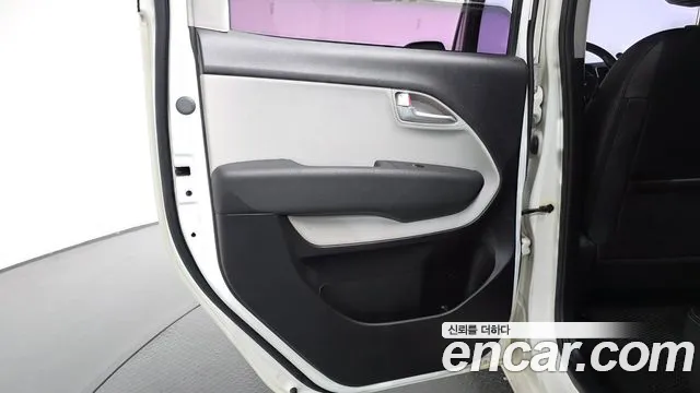 Kia Ray 2015 thumb 5