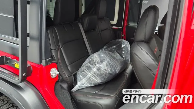 Jeep Wrangler 2025 thumb 8