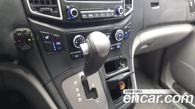 Hyundai Staria 2018 thumb 7
