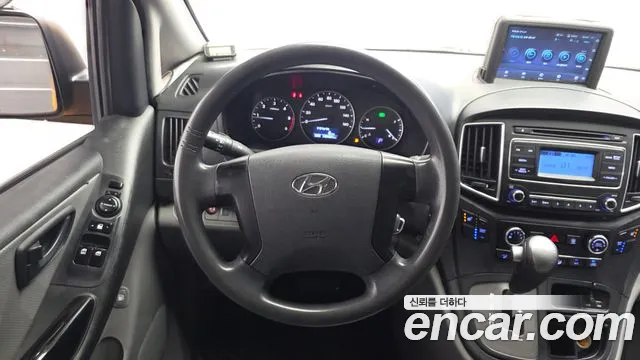 Hyundai Staria 2018 thumb 3