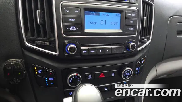 Hyundai Staria 2018 thumb 4