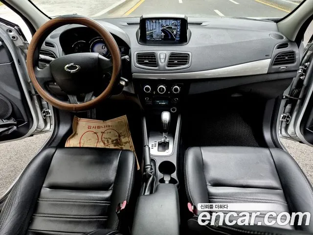 Renault SM3 2013 thumb 6